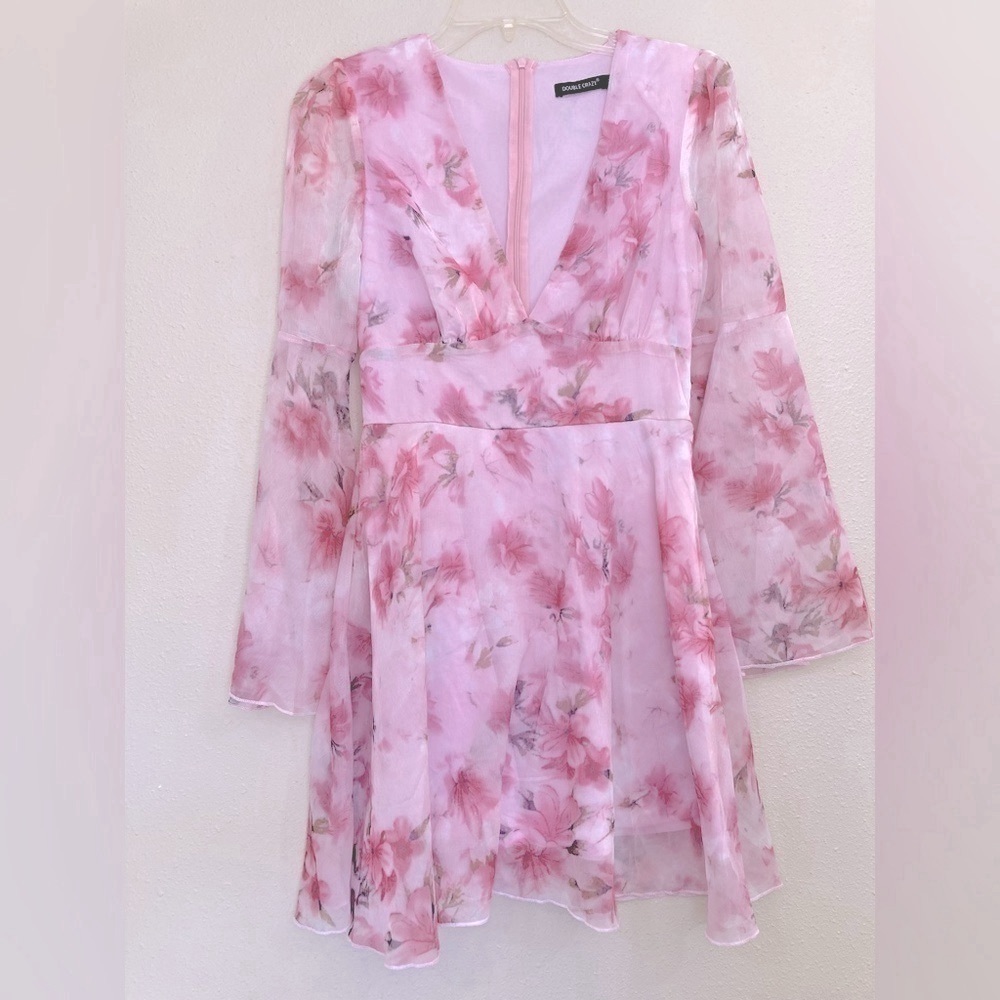 NWOT Pink bohemian floral flowy dress